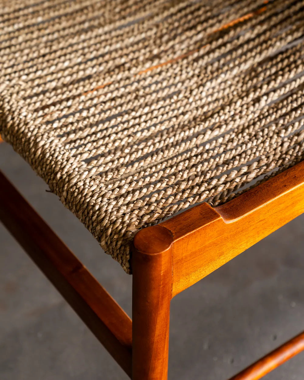 Sillón Padma en Madera Mahogany