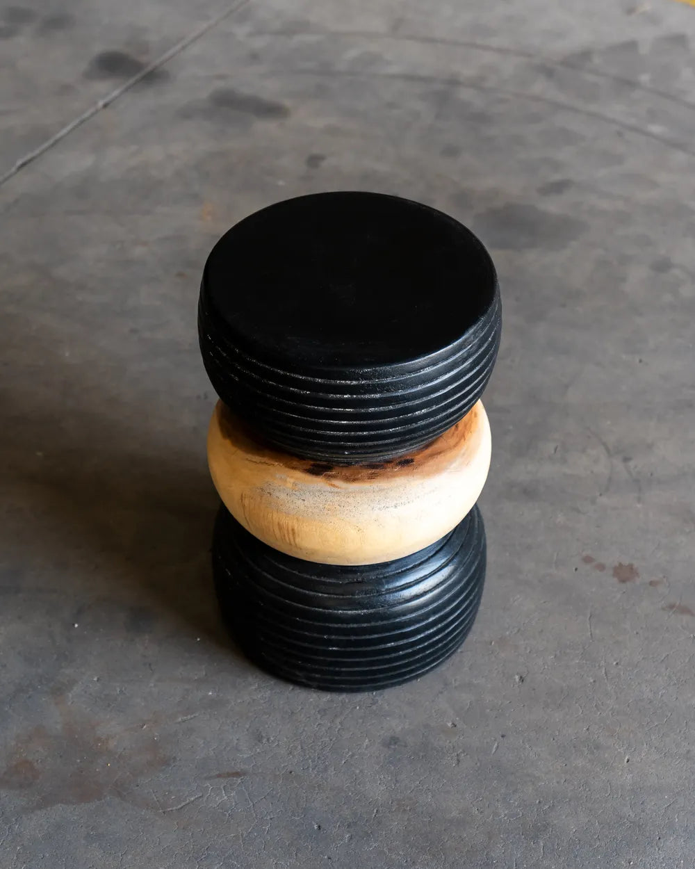 Stool Sinar en Madera Suar
