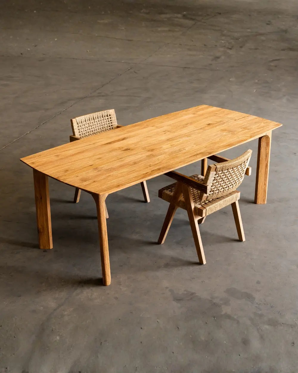 Mesa de Comedor Alam en Madera Teca