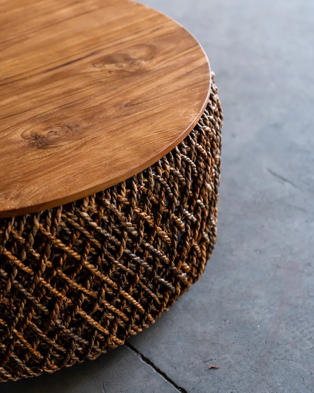 Mesa Ratona Rasa en Madera Rústica
