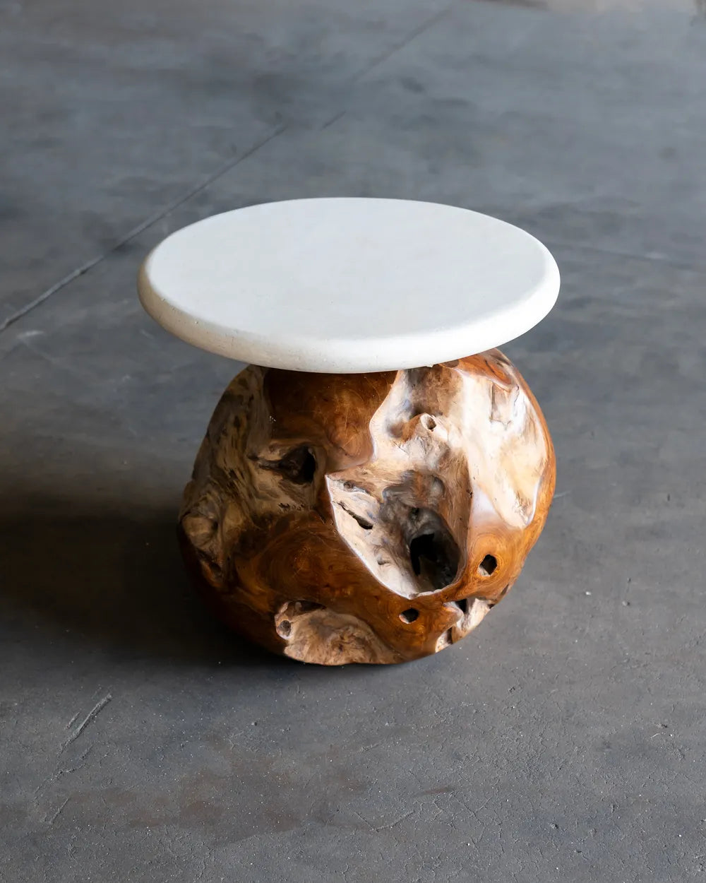 Mesa Auxiliar Api en Madera Teca