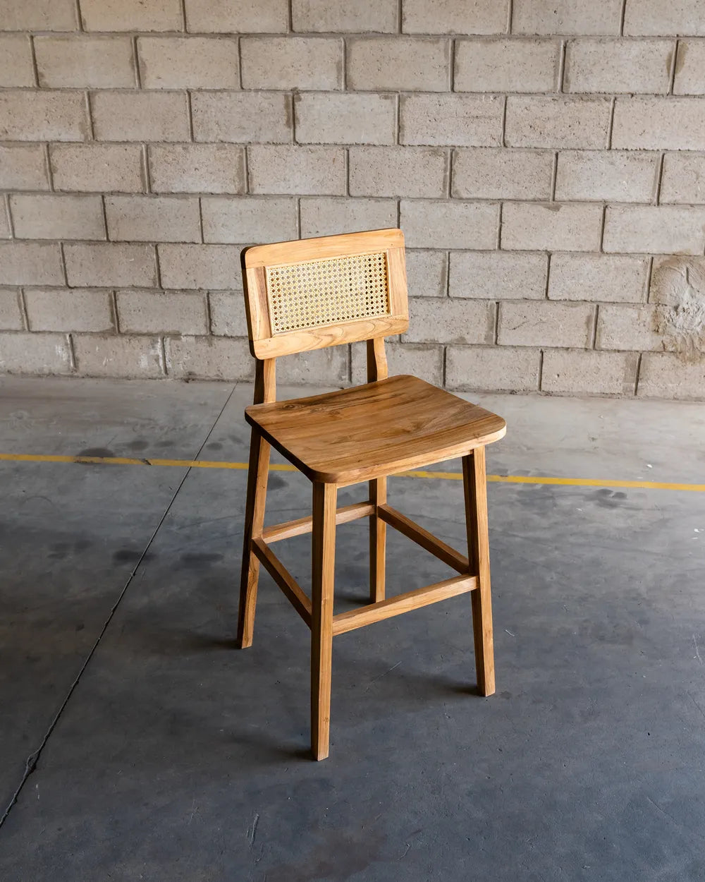 Banqueta Alta Tepi en Madera Teca y Ratán
