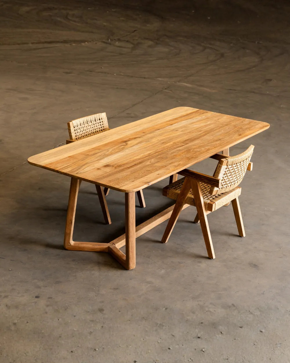 Mesa de Comedor Bekas en Madera Teca