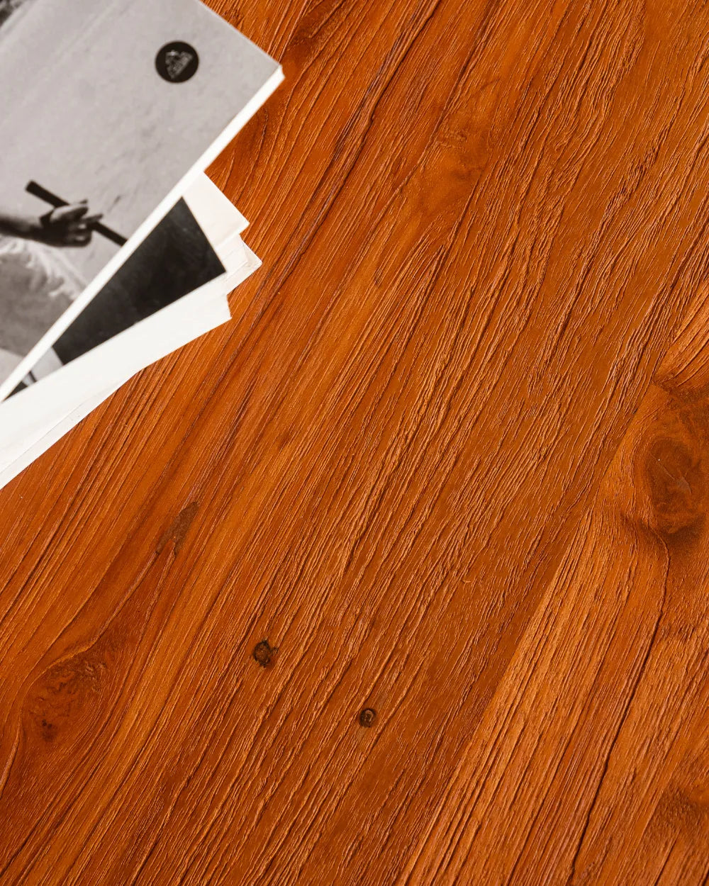 Mesa Ratona Batu en Madera Teca - Round